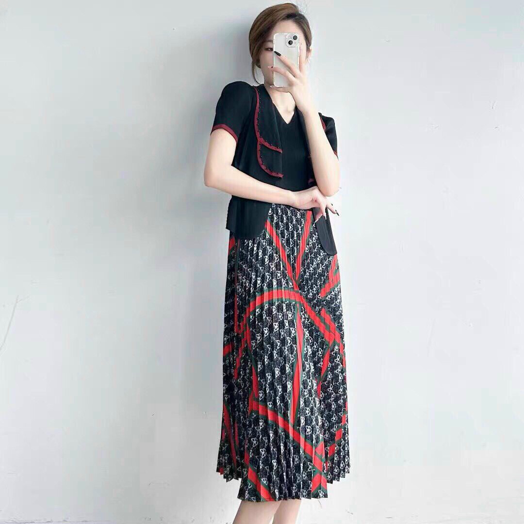ĐẦM DẬP LY ÁO CHOÀNG LIỀN